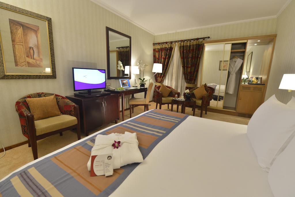 Plaza Hotel Beirut Exterior photo